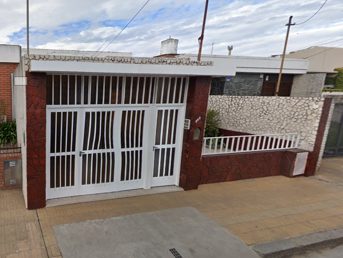Casa en venta — Leon Guruciaga 362 — San Nicolas de los arroyos — foto 1